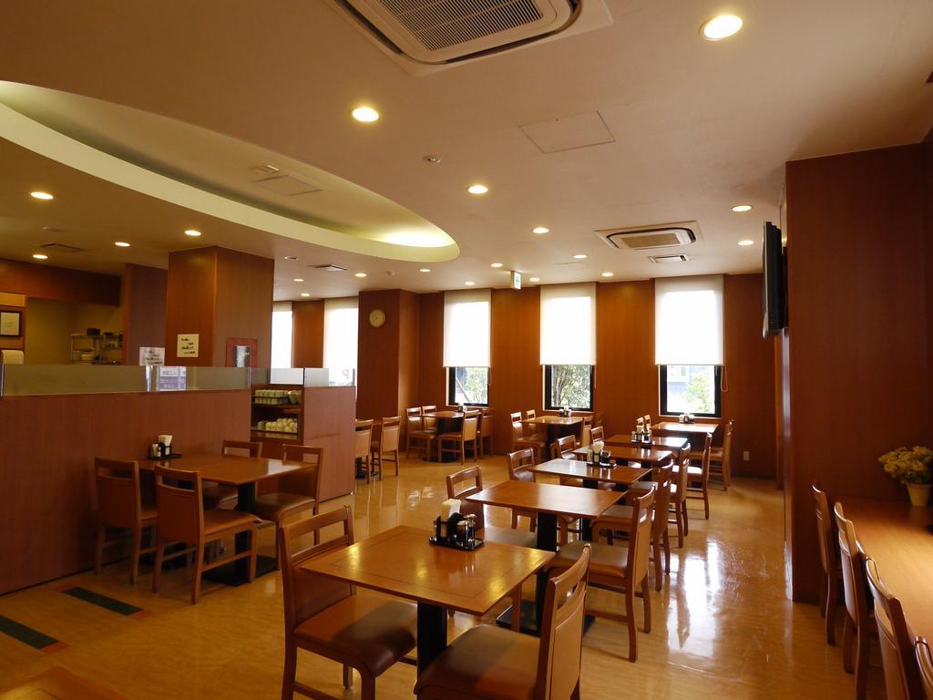 Hotel Route-Inn Matsusaka Ekihigashi Esterno foto